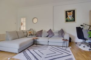 Lounge- click for photo gallery